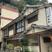 手前は新館、奥は旧館