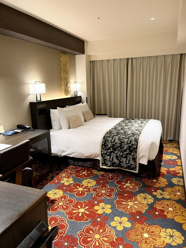 ビジネス滞在向きのコンパクトさ。