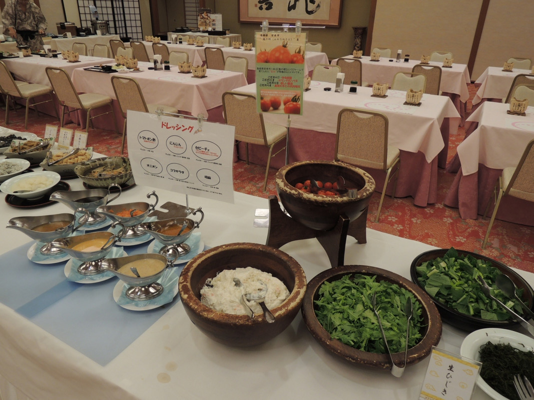 ブッフェ式の朝食