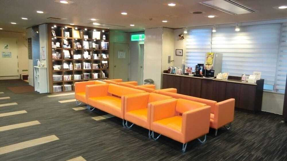 ロビーラウンジ