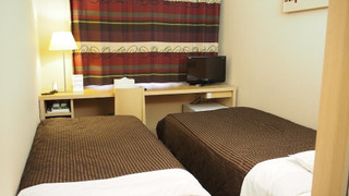 プチツイン シングルベッド1台+エキストラベッド1台 喫煙