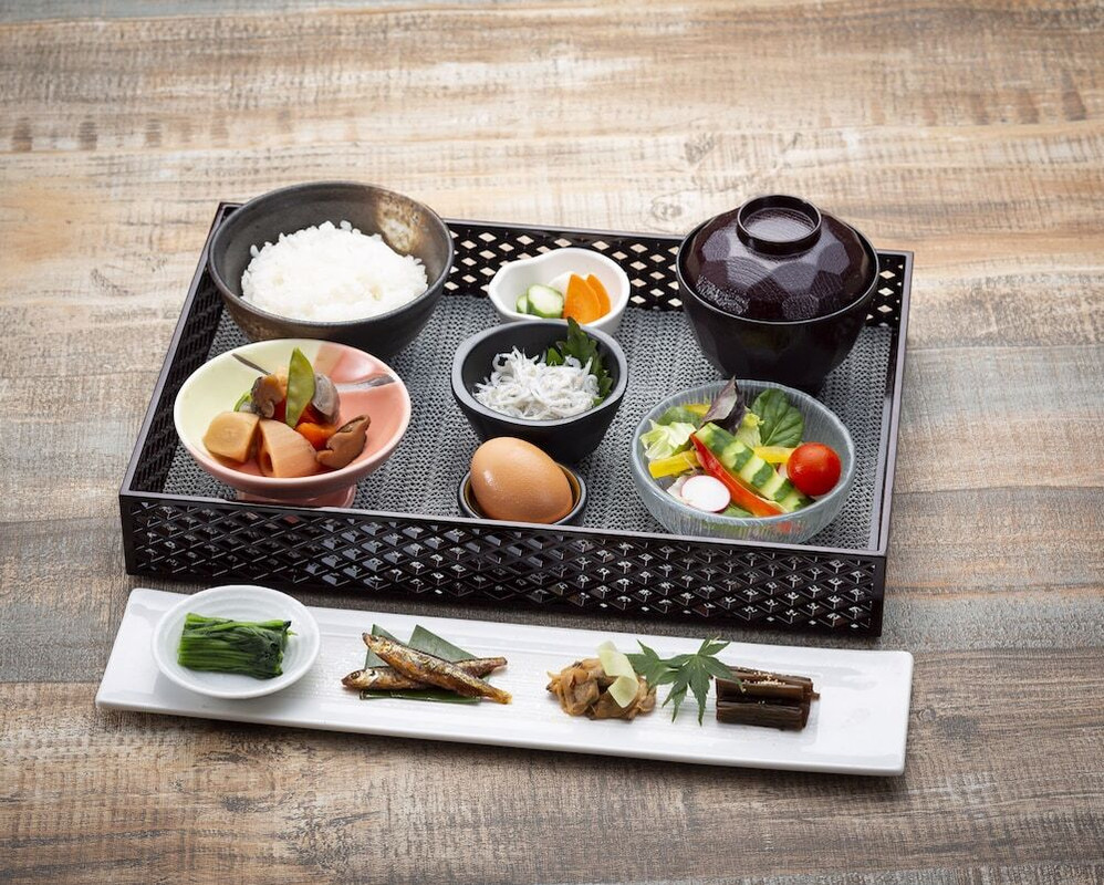 朝食