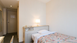 セミダブルルーム 喫煙可