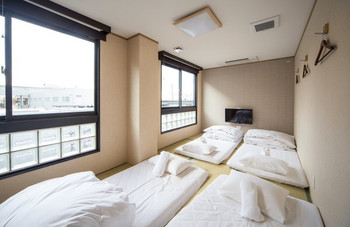 修学旅行気分♪ごろ寝でキャッキャと楽しい「和室部屋」3506643