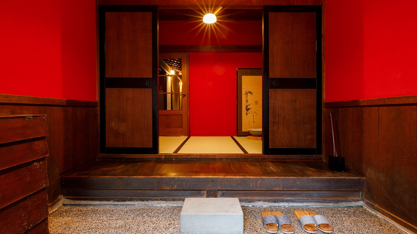 「雲のゆくへ」の玄関