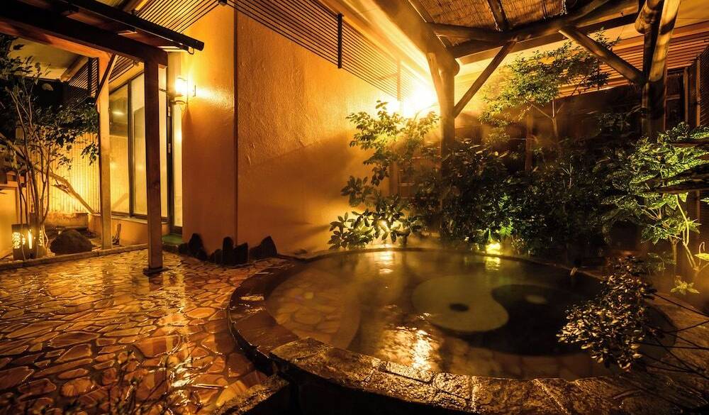 夜の淡雪　露天風呂 / 3