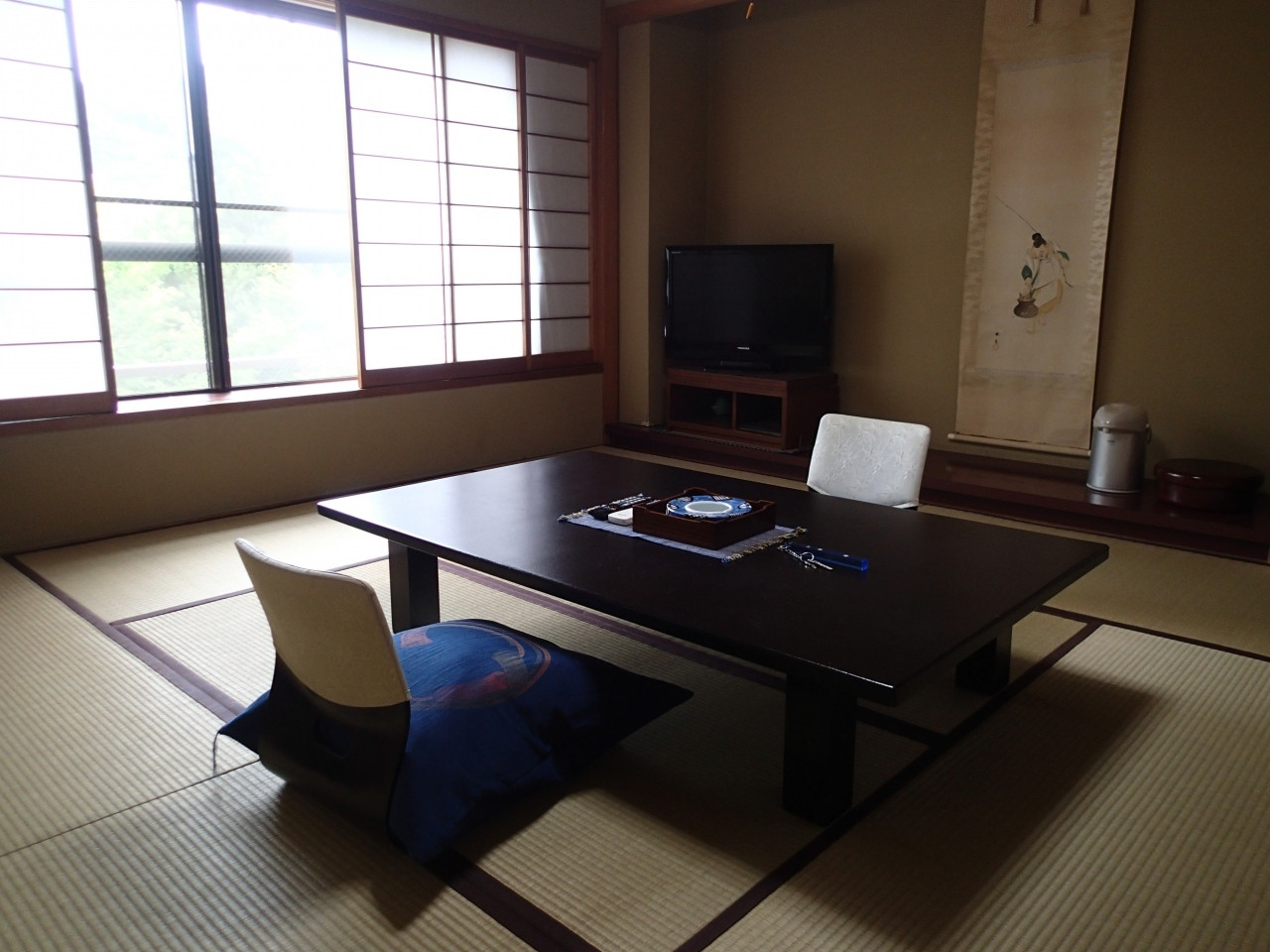 純和風の客室で心休まるひと時を4037855