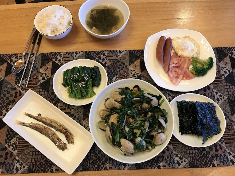 朝食