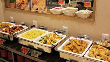 朝食スペース / 13