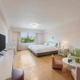 大人も子どもも
寛げるお部屋へ / 1