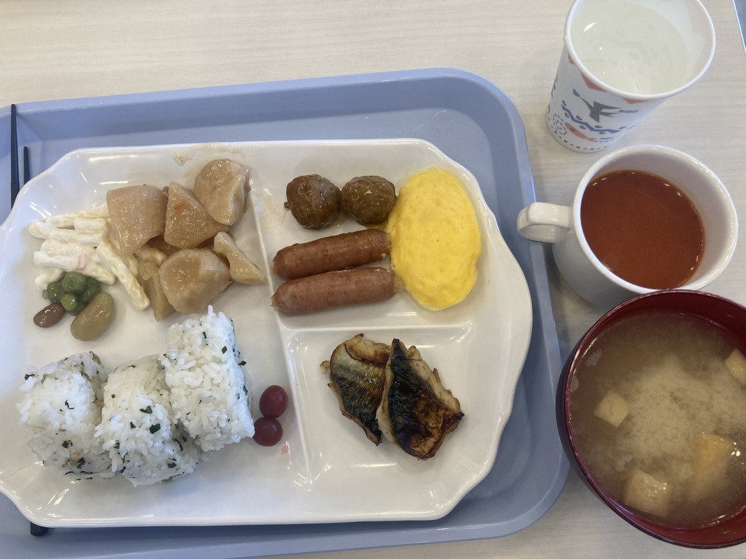 東横インの朝ごはんと言えばおにぎり