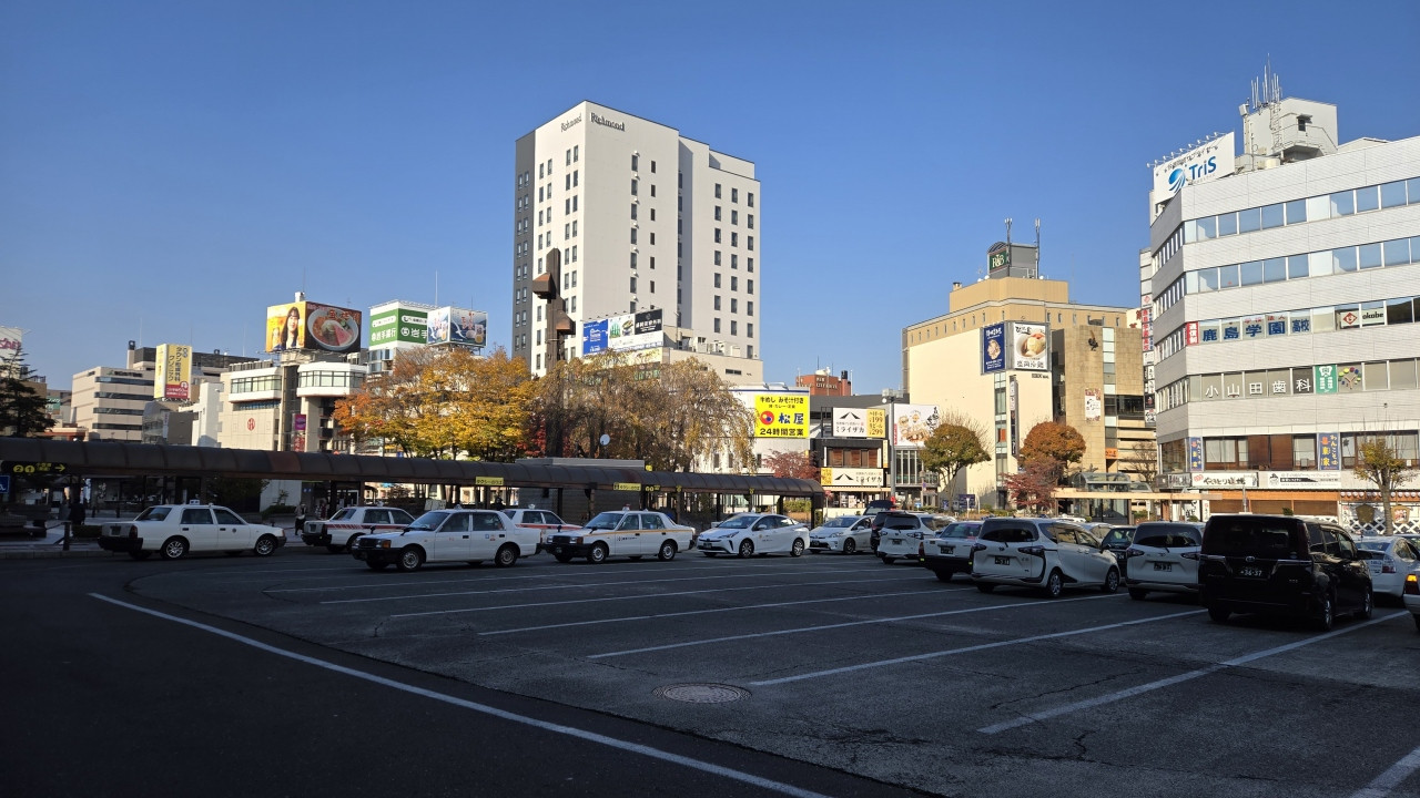 盛岡駅のロータリーからのリッチモンドホテル