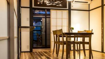 客室内のダイニングエリア / 11