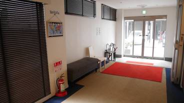 内部エントランス / 2