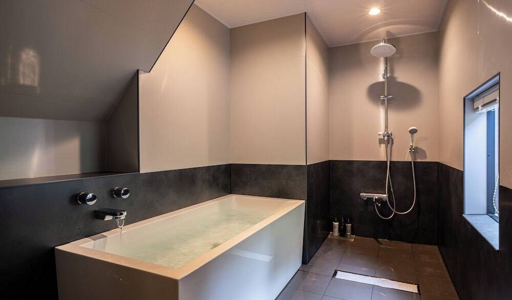 井筒楼 参番 バスルーム / 3