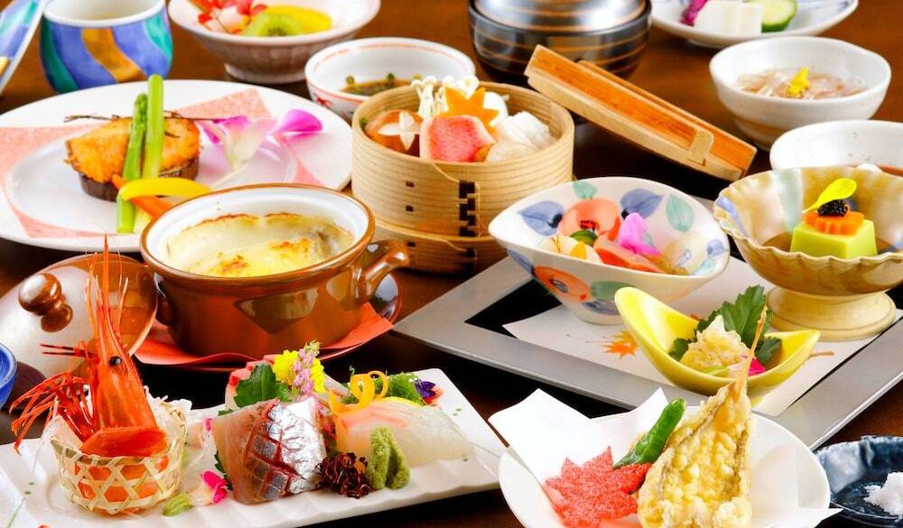 親子で楽しめる♡
地元食材が満載の夕食 / 1