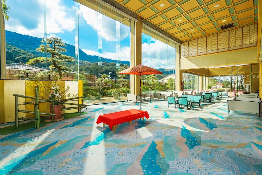 “こんぴらさん”を望む露天風呂付き客室で贅沢な湯浴みを4025618