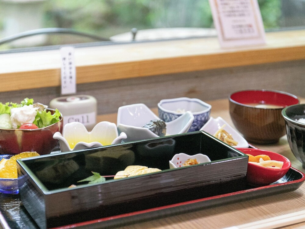 朝食