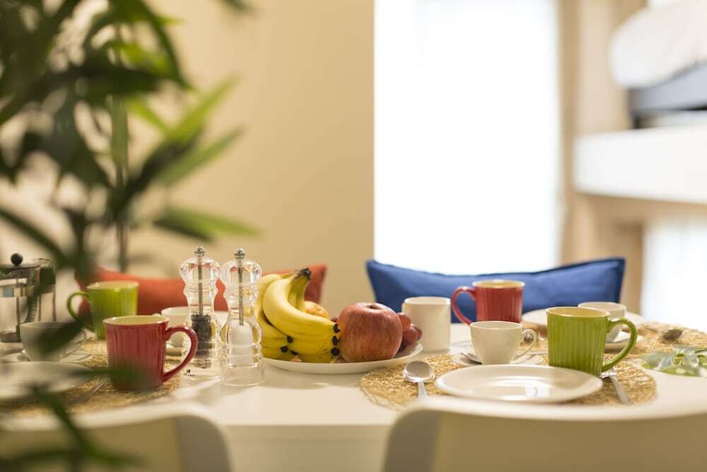 客室内のダイニングエリア