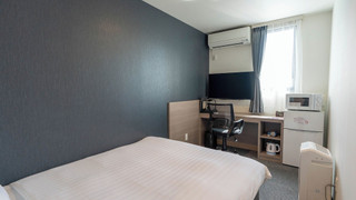 ダブルルーム (23時以降のチェックインはできませんのでご注意ください)