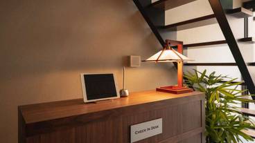 内部エントランス / 2