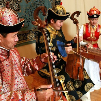 伝統楽器の音色と星空に癒され、思い出に残る一日を3518776