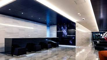 ロビー・フロント(2) / 2