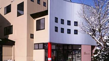 施設の入り口 / 5