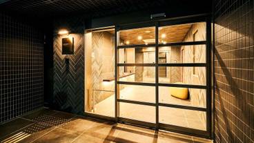 施設の入り口 / 5