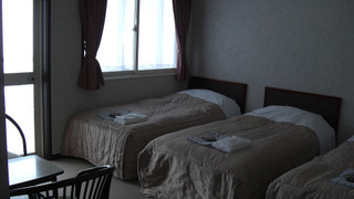 トリプルルーム トイレ洗面付