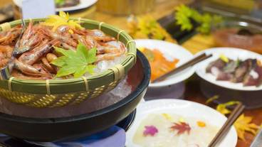 夕食ビュッフェ 刺身 / 6