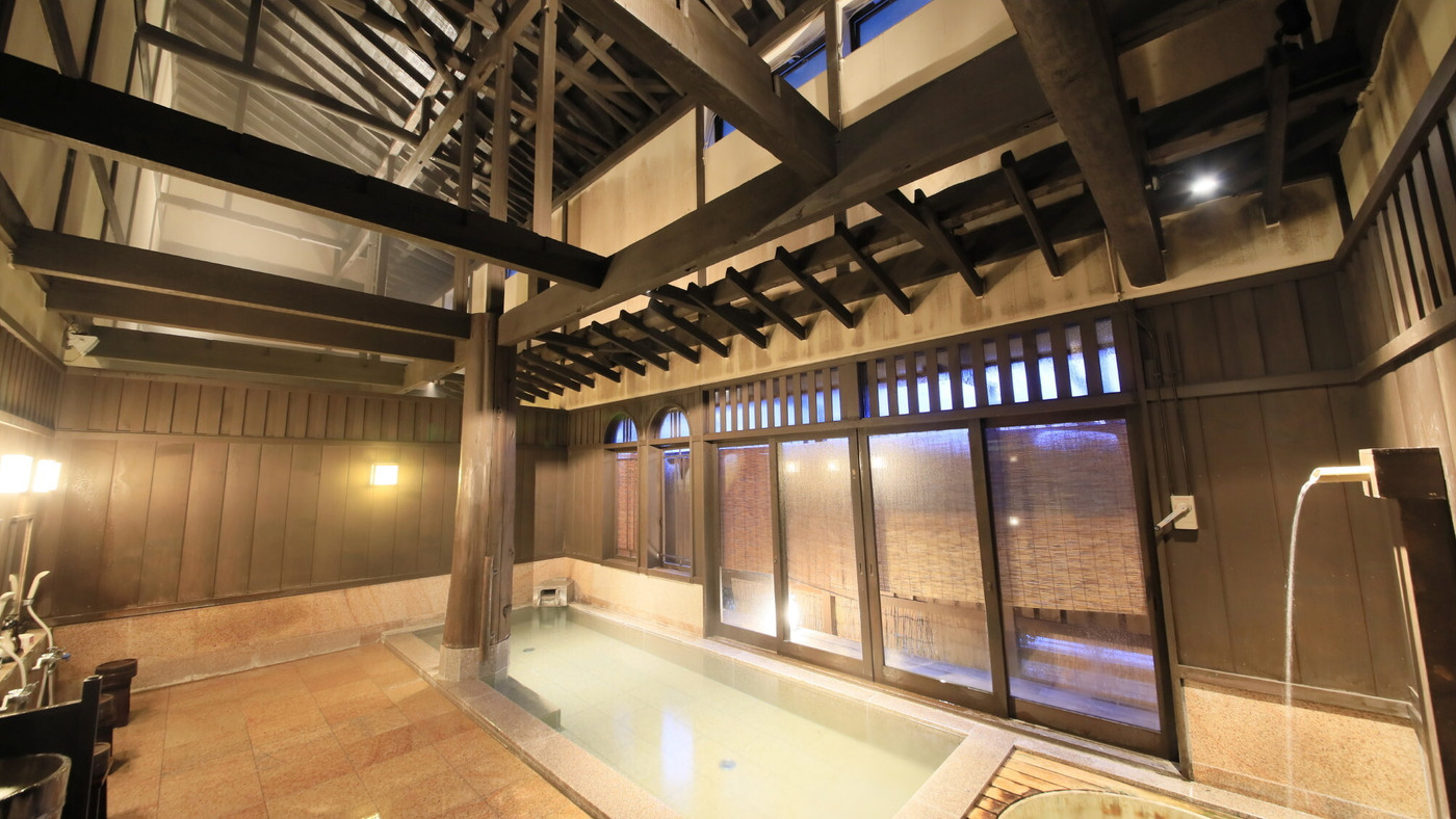 創業141年の老舗旅館。併設された工房のカステラが絶品3411470