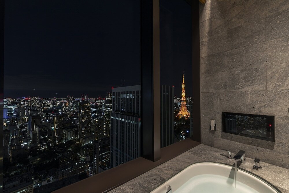 憧れの名ホテルでラグジュアリーなひとときを4055165