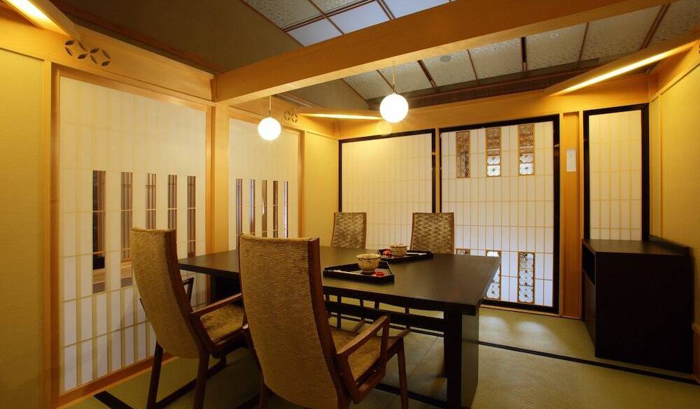 「料亭羽衣」個室 / 5