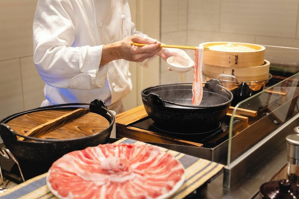 朝食