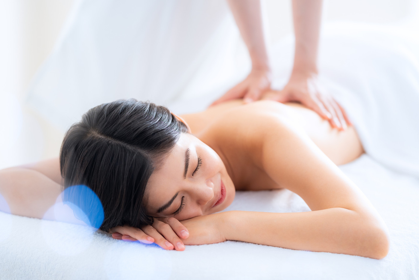 エステ　女性　ビューティー　美容　エステサロン