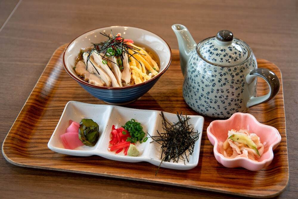 朝食