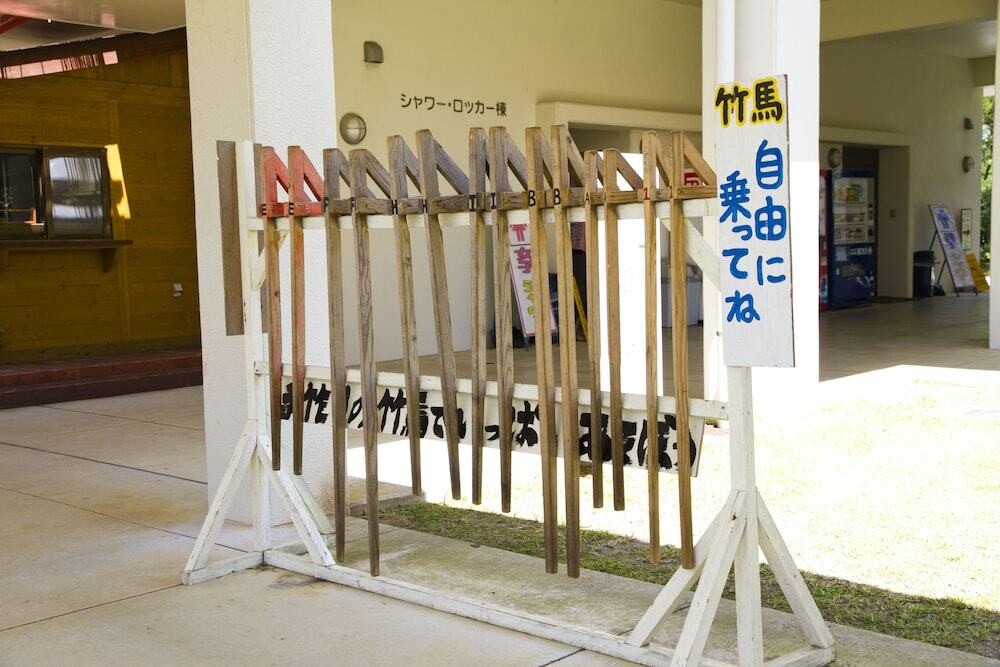 子供用の遊び場 - 屋外