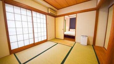 客室 / 1