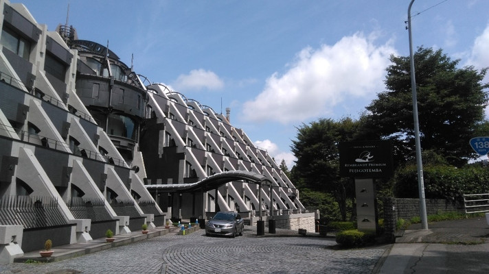 凄く個性のある建物です