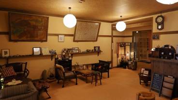 ロビーラウンジ / 8