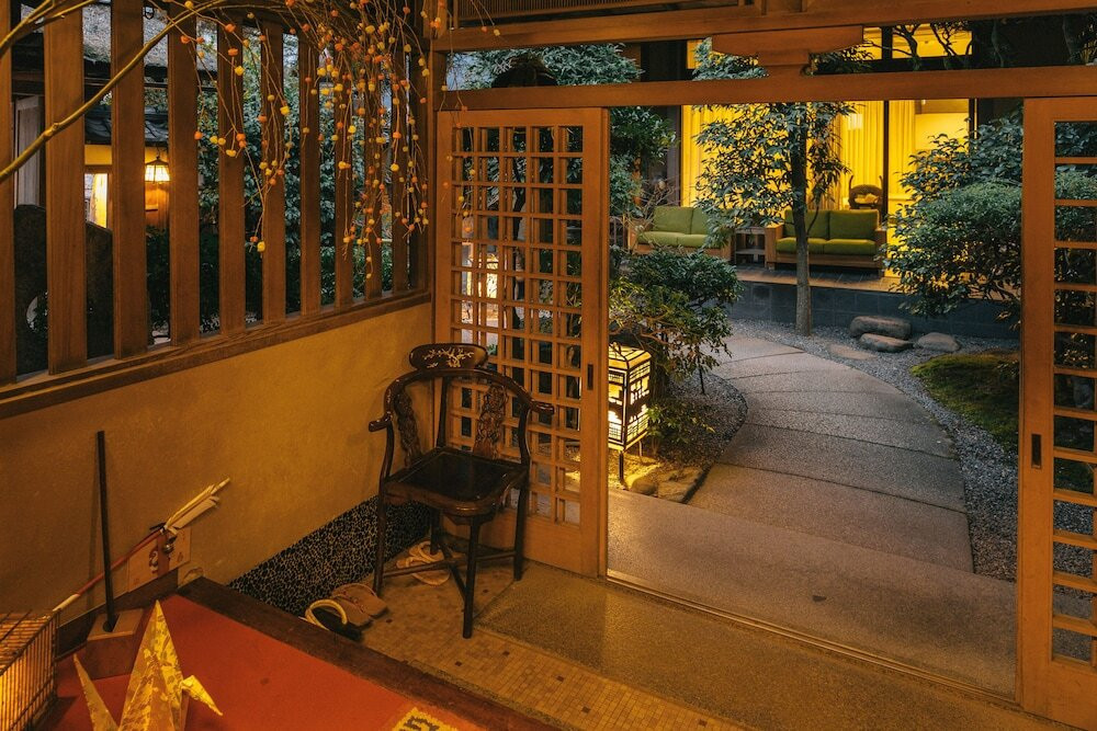 南禅寺 八千代（ナンゼンジ ヤチヨ） / 1