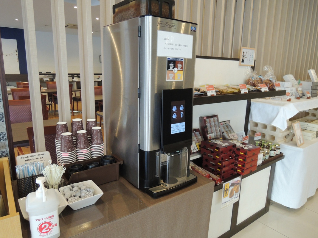 レストラン前　ウエルカムドリンクサービス