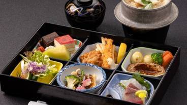 食事・飲み物 / 1