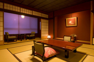 ごろんと寝転べる純和風の客室