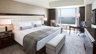 クラシック ルーム キングベッド 1 台 クラブラウンジ利用可 ベイビュー