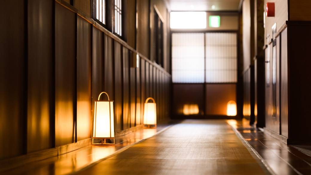 湯畑はすぐそこ！
歴史ある老舗旅館へ / 3