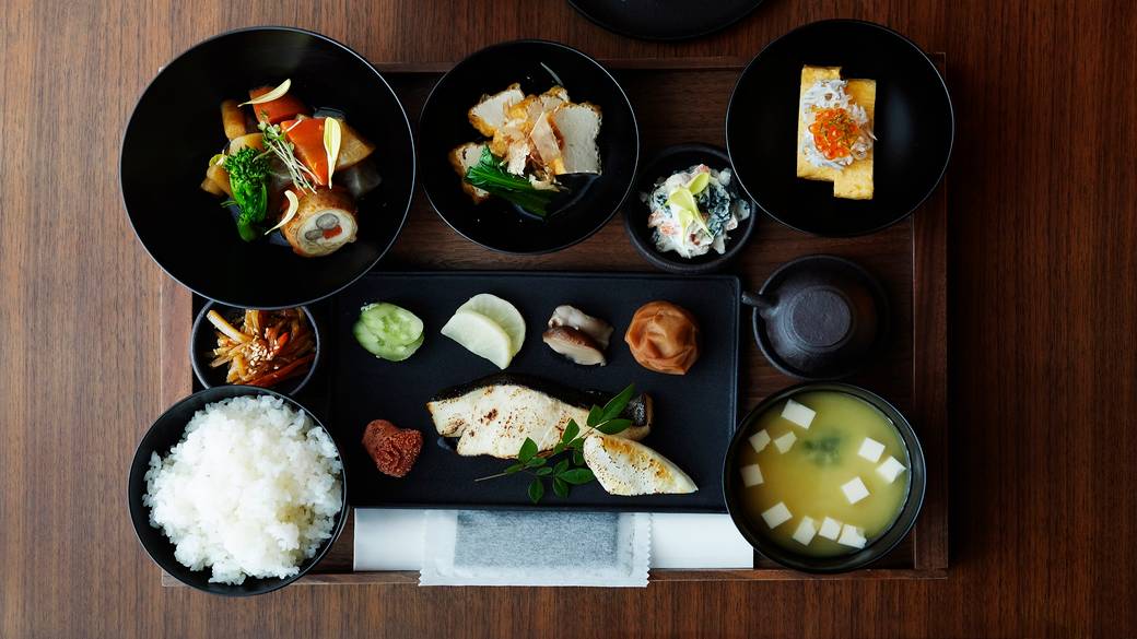 和食も洋食も絶品！
好みで選べる朝食
 / 2