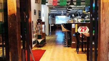 内部エントランス / 2