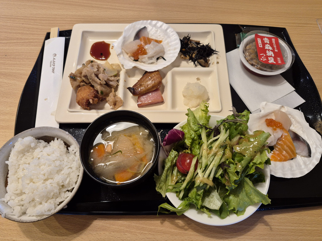 朝食